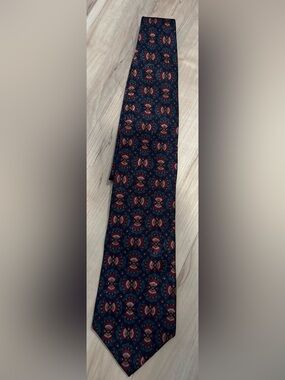 Classic Men's Christian Dior Patterned Navy and Burgundy Tie